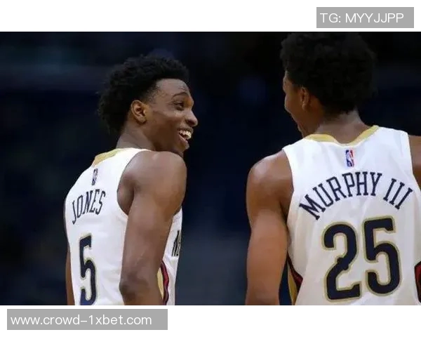 赫伯特琼斯的篮球之路与成长故事探秘